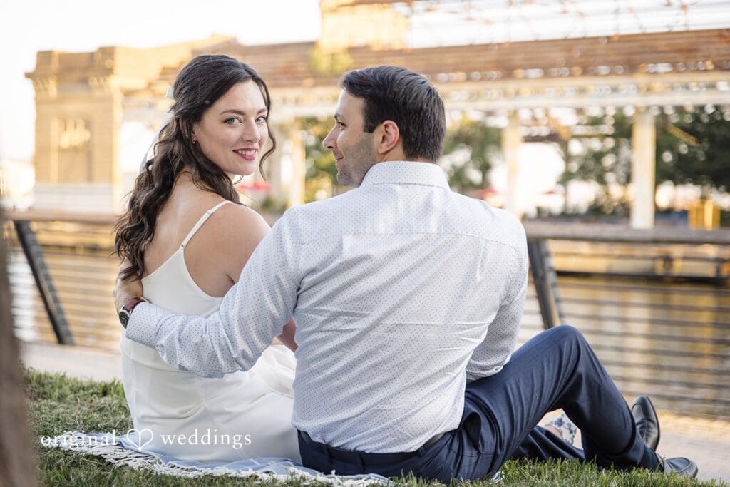 Race Street Pier Engagement // Madalyn & Vincent -