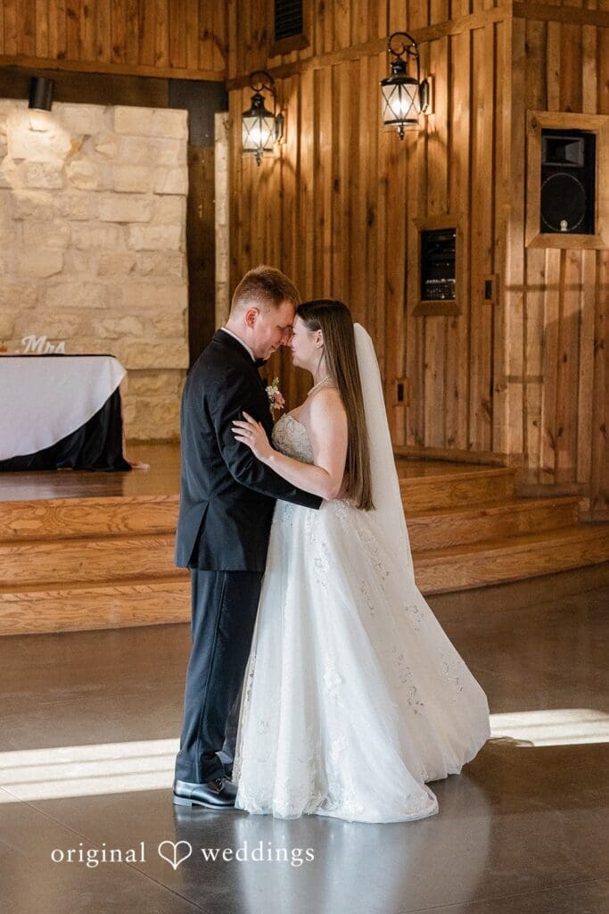 Joe + Kelby The Springs Norman Wedding // Joe & Kelby -