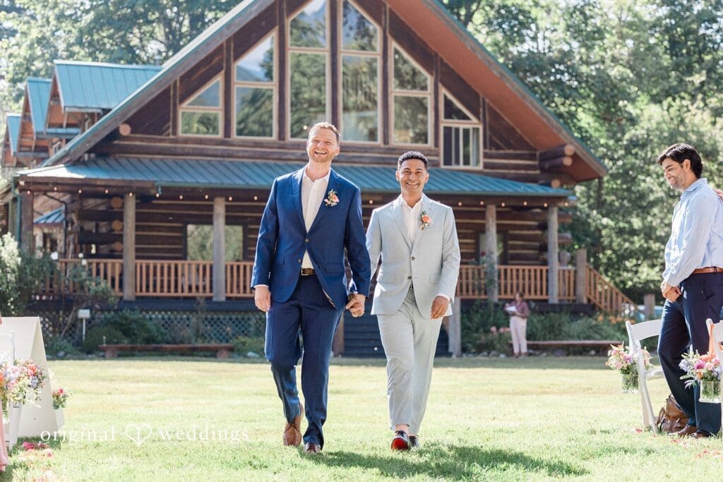 The Wallace Falls Lodge Wedding // Quinten & Connor -