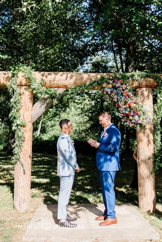 The Wallace Falls Lodge Wedding // Quinten & Connor -