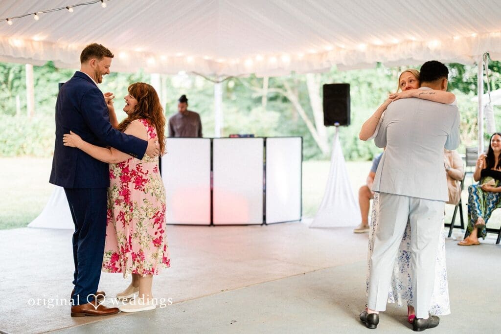 The Wallace Falls Lodge Wedding // Quinten & Connor -