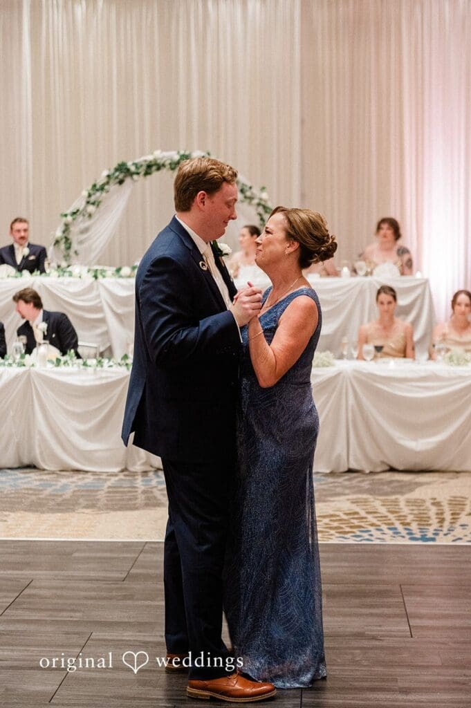 Maura + Ian Westin Chicago Wedding // Maura & Ian -