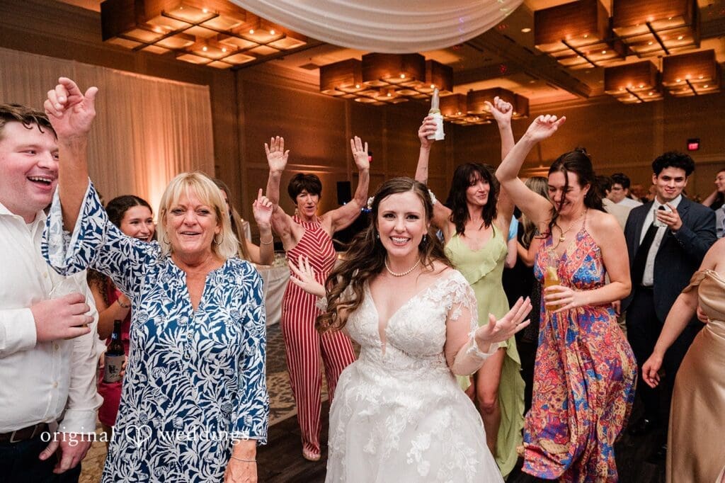 Maura + Ian Westin Chicago Wedding // Maura & Ian -