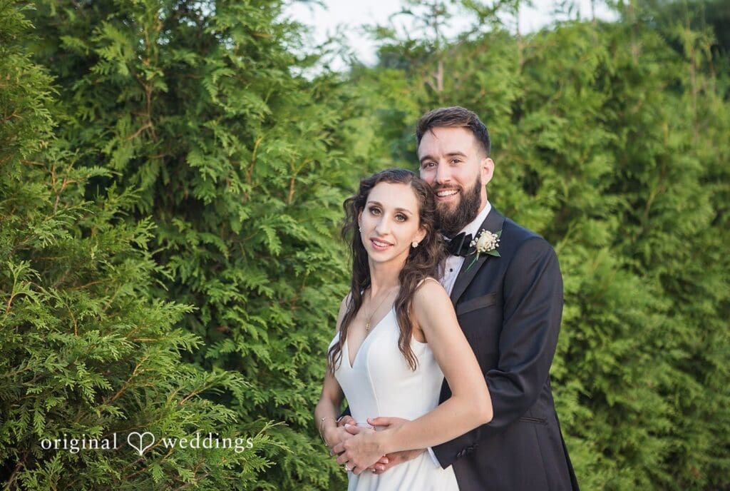 Hannah + Christopher Cape Club of Sharon Wedding // Hannah & Christopher -