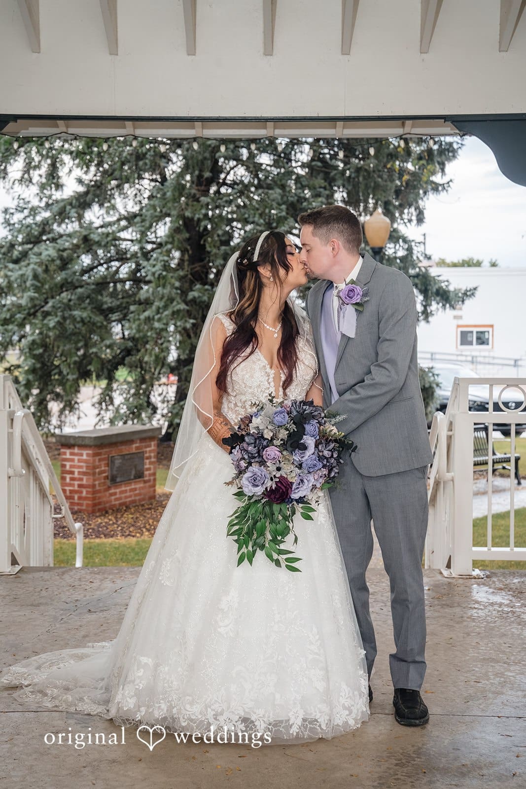 Chicago Backyard Wedding // Amanda & Jonathan -