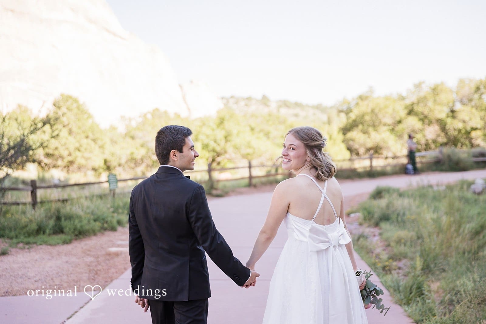 Colorado Backyard Wedding // Melinda & Miguel -