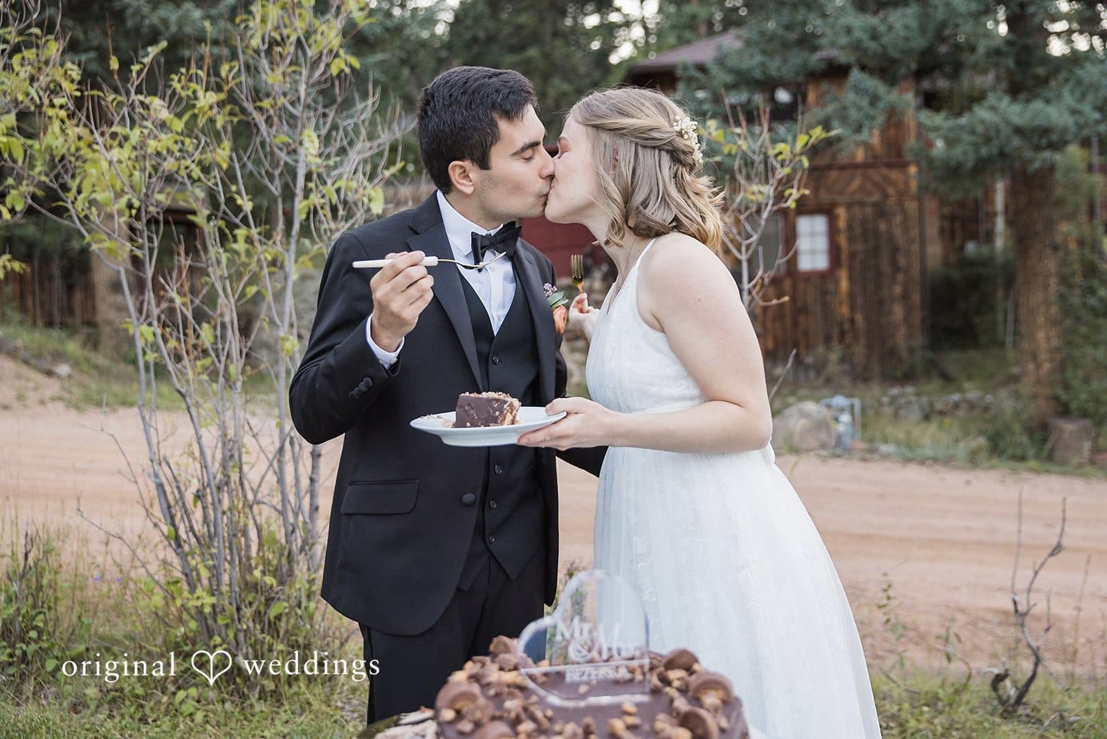 Colorado Backyard Wedding // Melinda & Miguel -