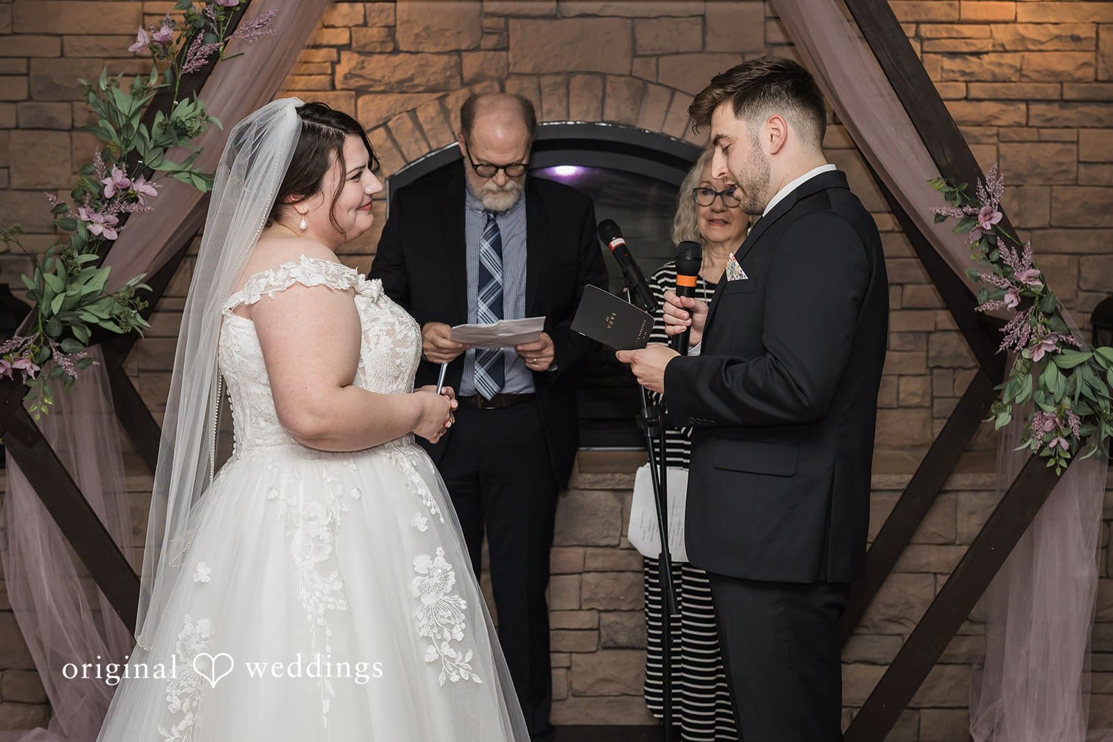 Defiance Ridge Vineyards Wedding // Gabriella & Ethan -