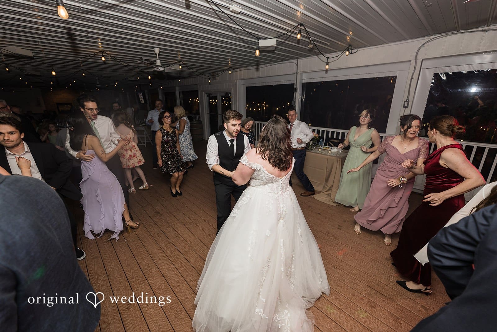 Defiance Ridge Vineyards Wedding // Gabriella & Ethan -