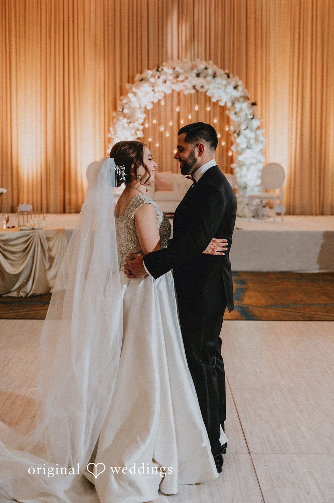 Embassy Suites by Hilton Naperville Wedding // Rhonda & Daneel -