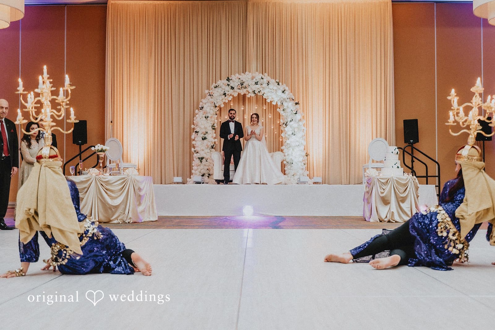 Embassy Suites by Hilton Naperville Wedding // Rhonda & Daneel -
