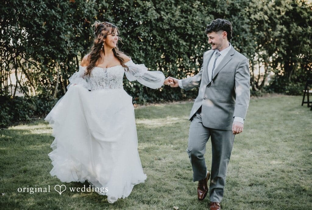 Trinity + Evan Eola Hills Wine Cellars Wedding // Trinity & Evan -