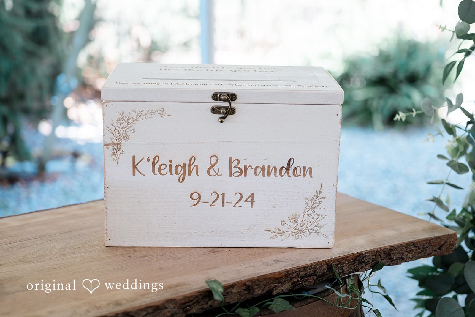 Everlastings in the Wildwood Wedding // Kleigh & Brandon -