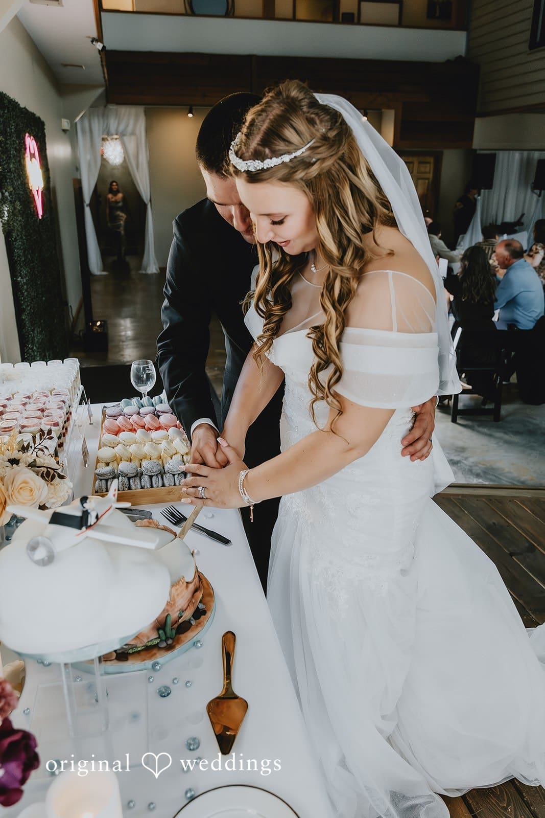 Fenton Winery and Brewery Wedding // Jacob & Rae -