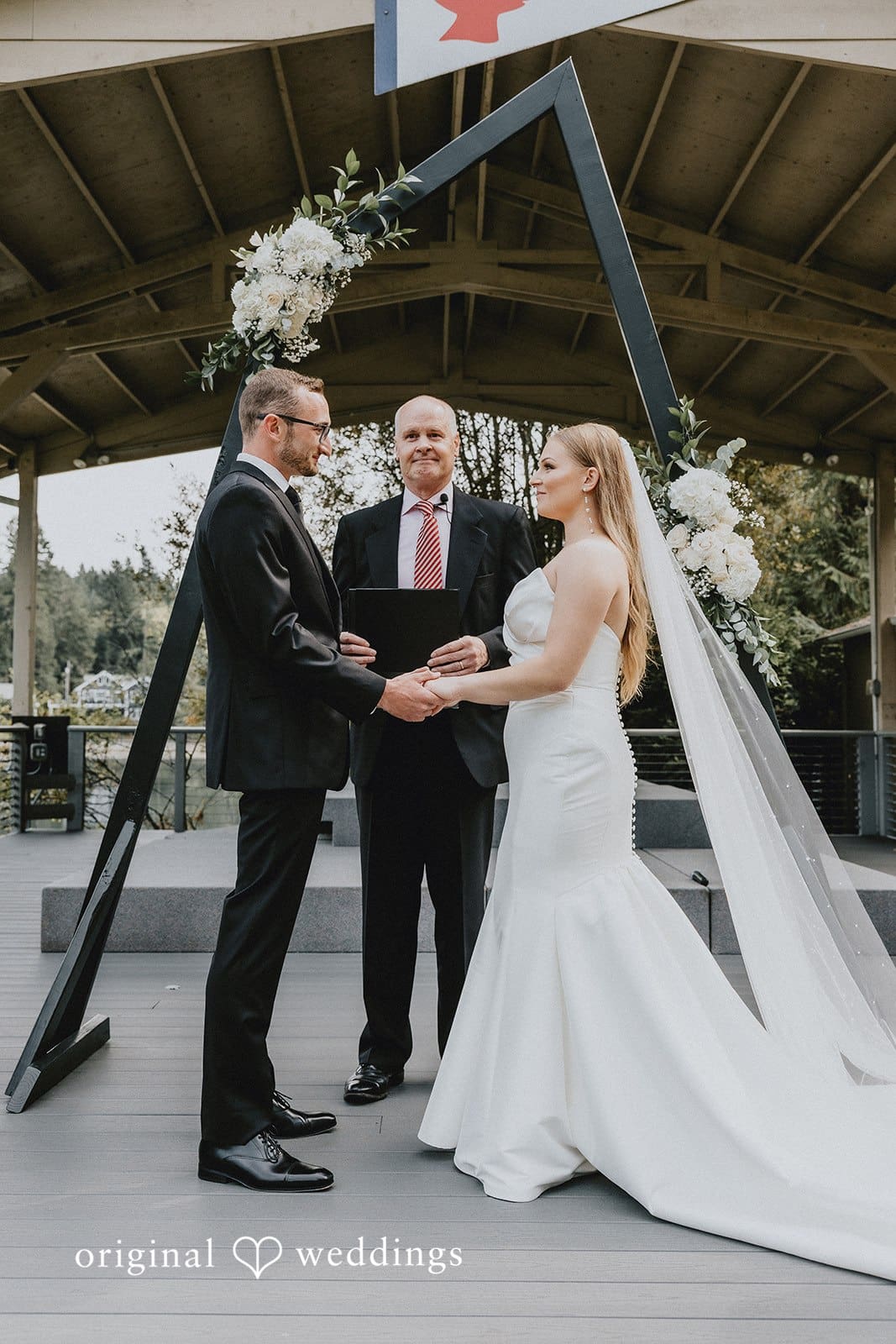 Fox Island Yacht Club Wedding // Kelli & Connor -