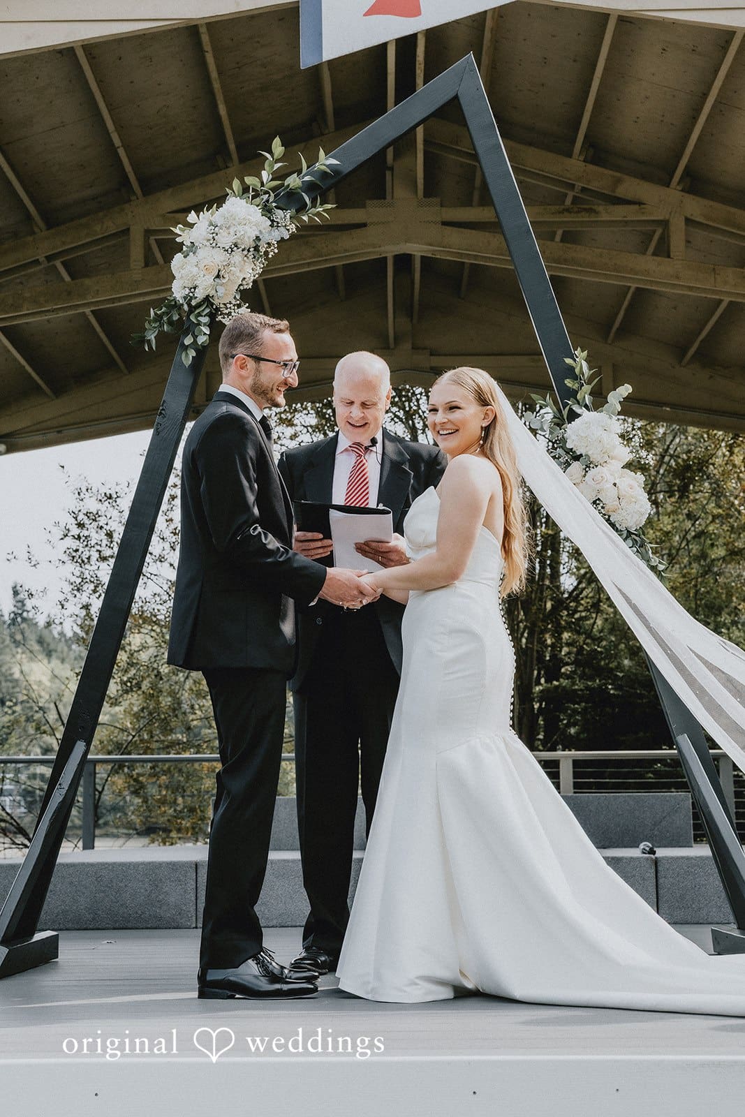Fox Island Yacht Club Wedding // Kelli & Connor -
