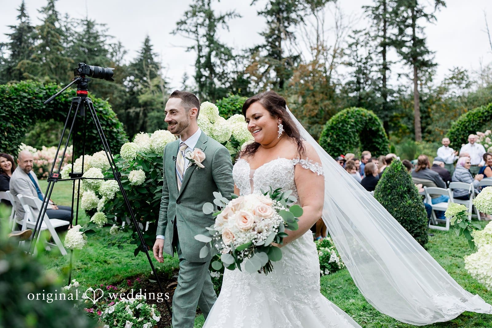 Froggsong Gardens Wedding // Amanda & Benjamin -