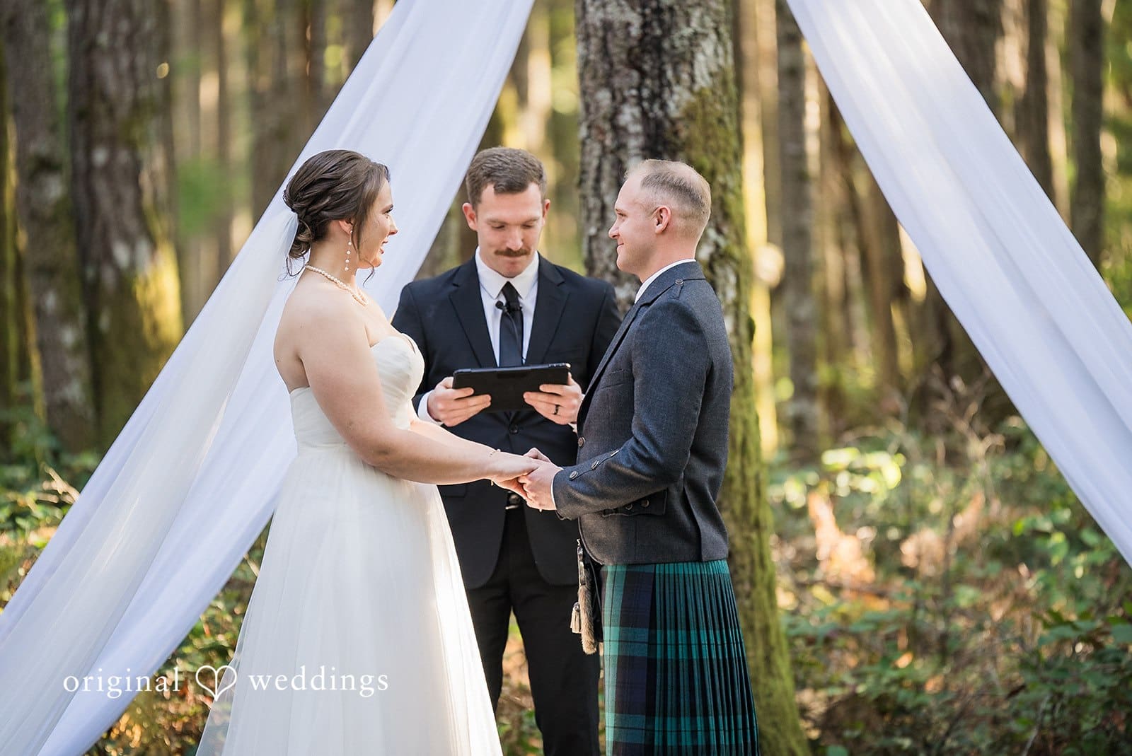 Gold Mountain Golf Club Wedding // Elizabeth & Cooper -