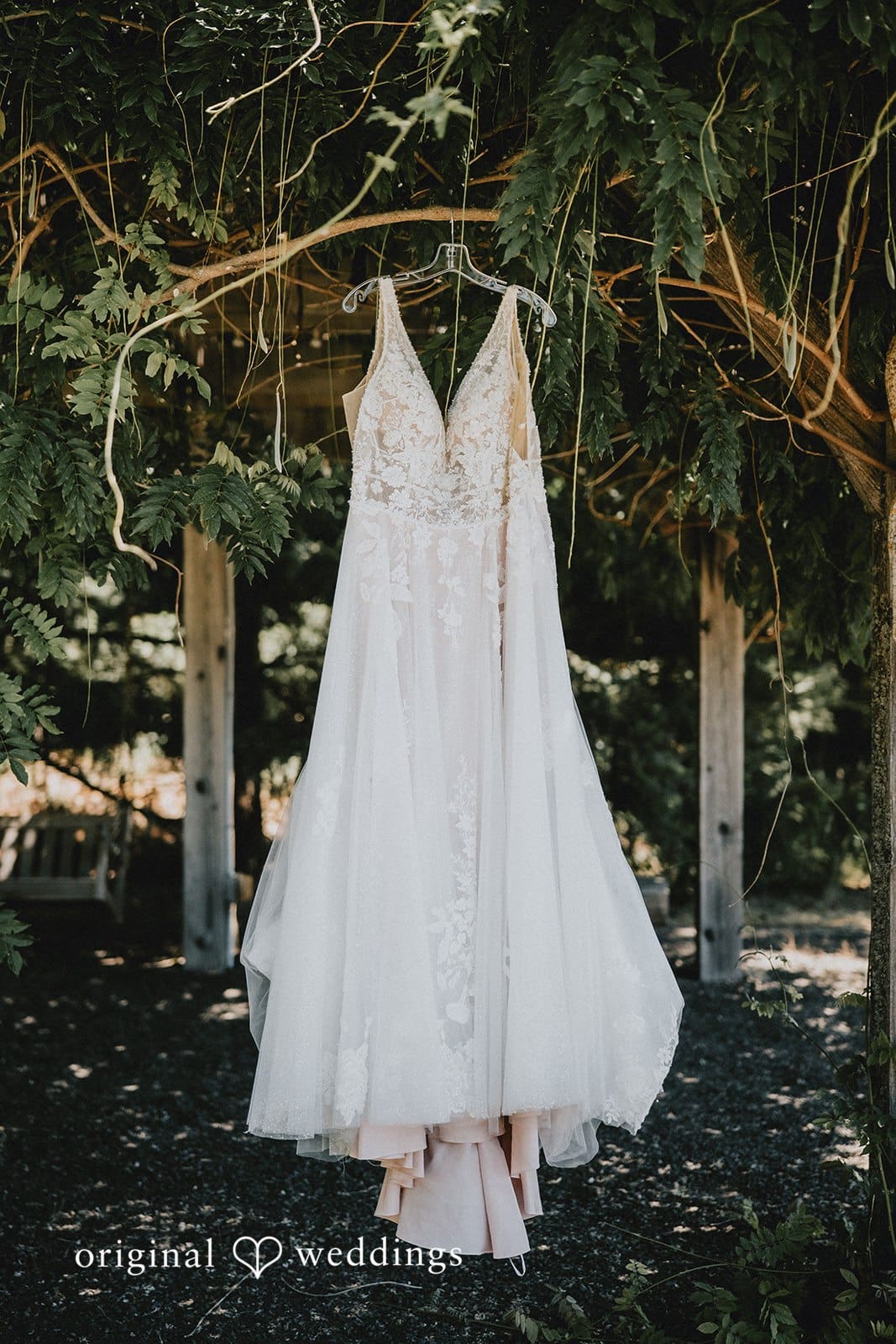 Gorge Crest Vineyards Wedding // Daphne & Daniel -