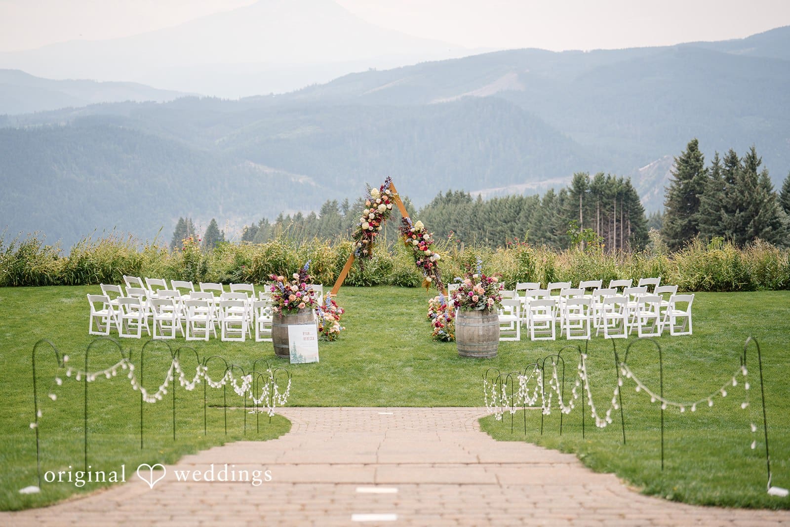 Gorge Crest Vineyards Wedding // Becca & Ryan -