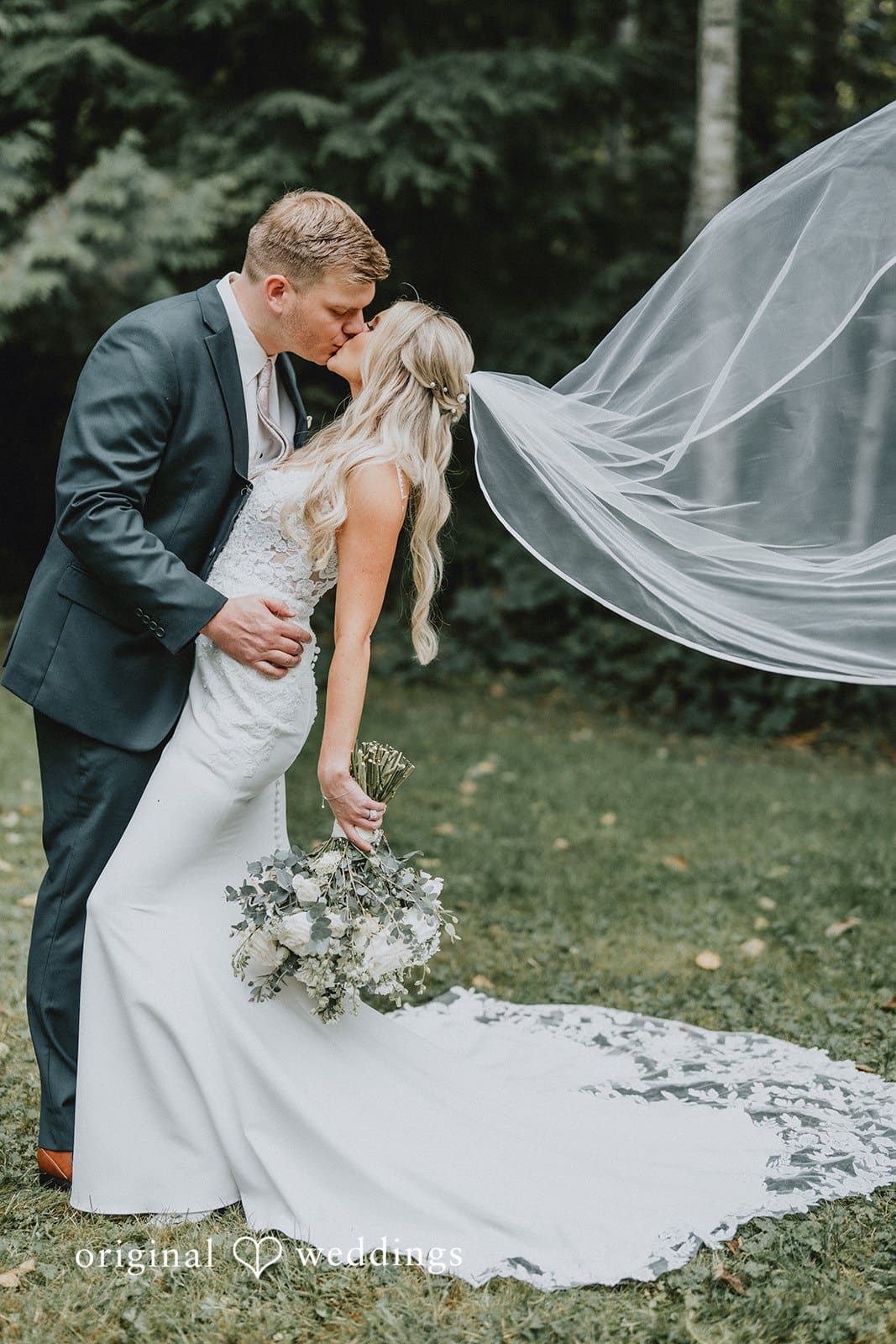 Gray Bridge Venue Wedding // Kaila & Tyson -