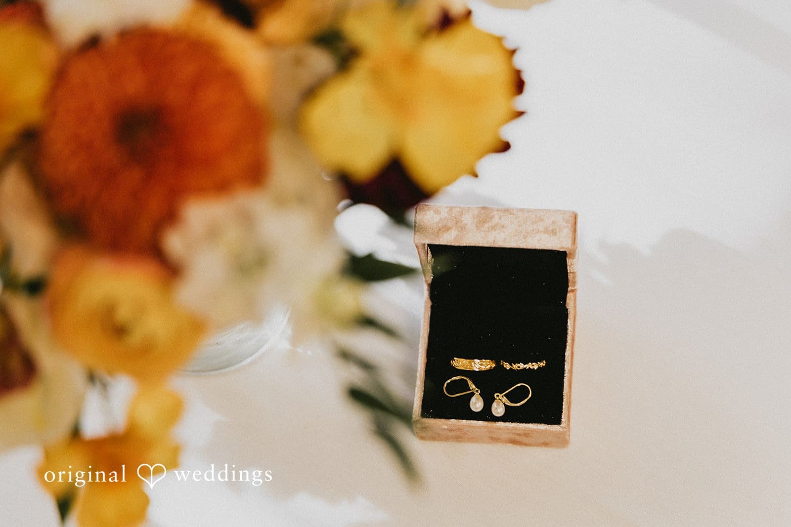 Green Parrot Villa Wedding // Rebeca & Pablo -