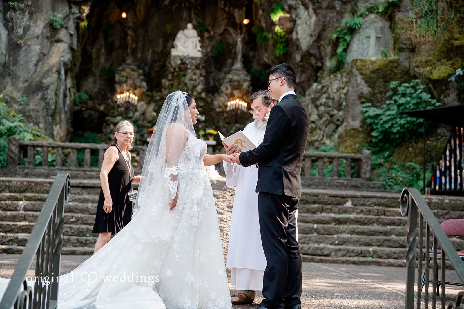 Grotto Wedding // Alma & Tenzin -