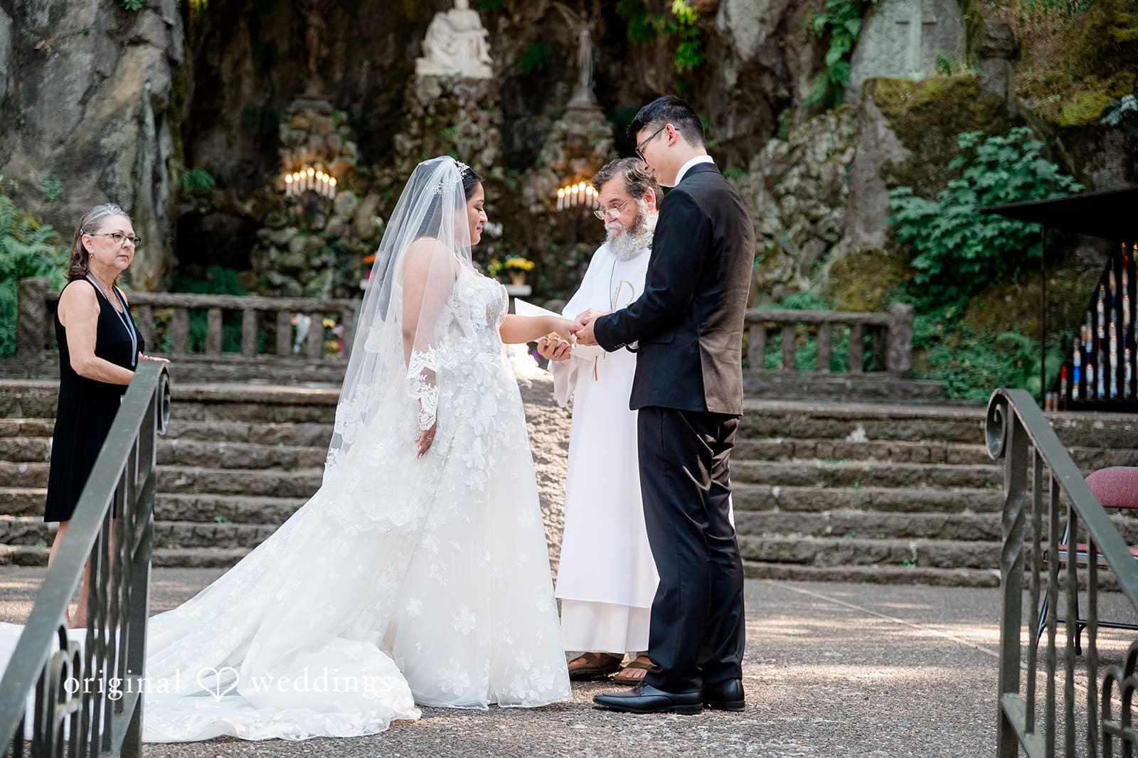 Grotto Wedding // Alma & Tenzin -
