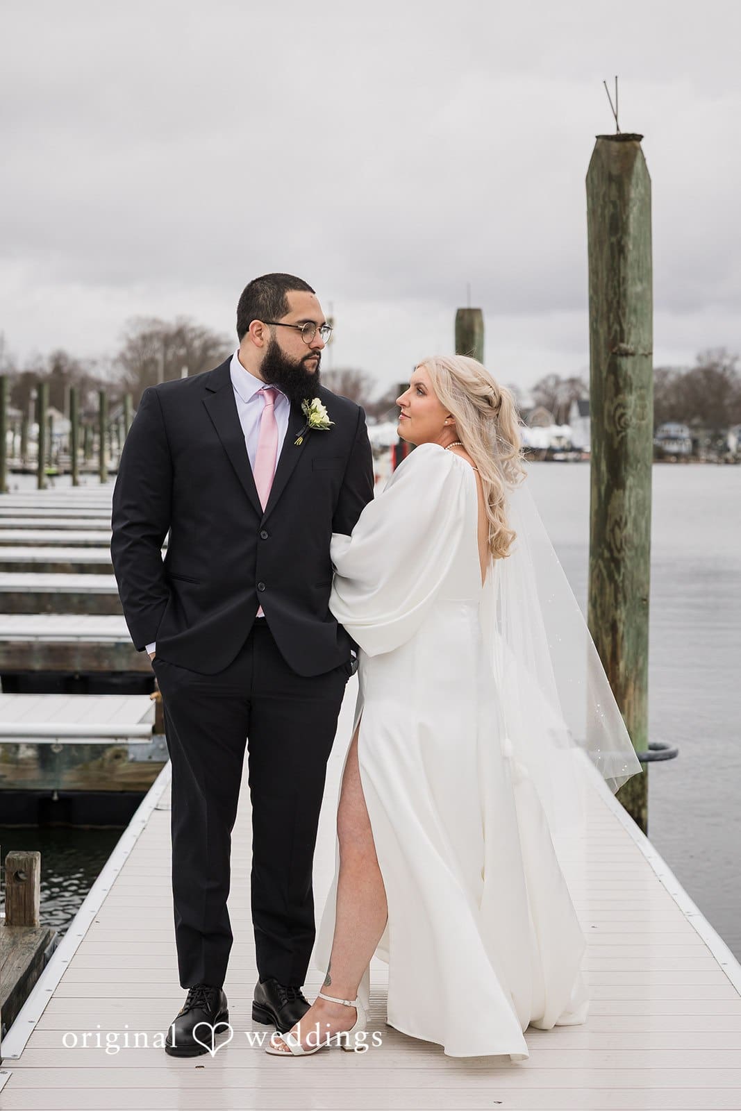 Harbor Lights Wedding // Victoria & Iziah -