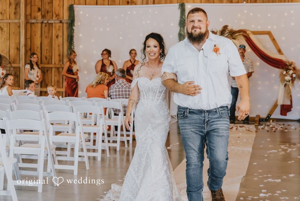 Roxanne + Joshua Hilltop Meadows Venue Wedding // Roxanne & Joshua -