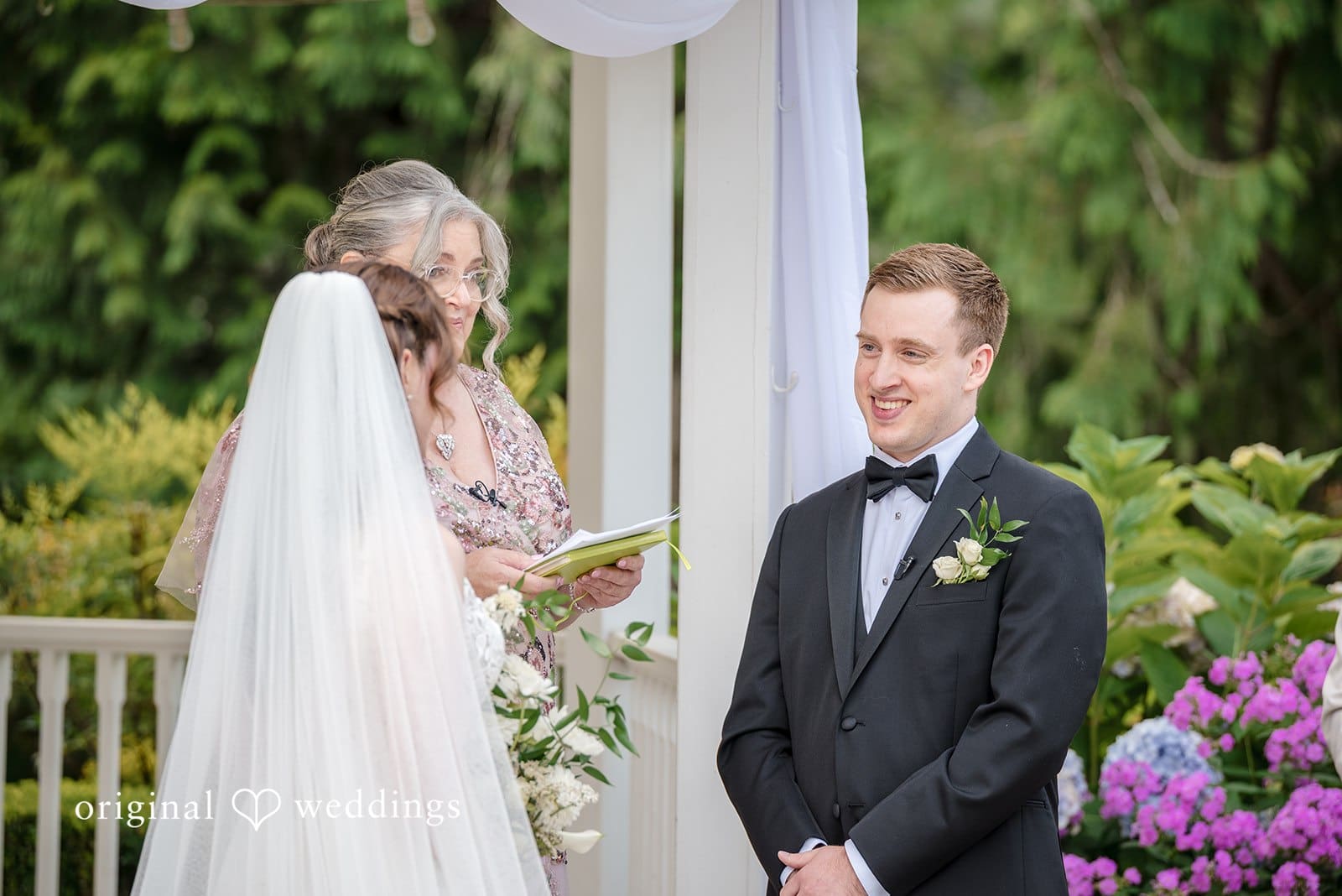 Lakeside Gardens Wedding // Alisa & Ramzey -