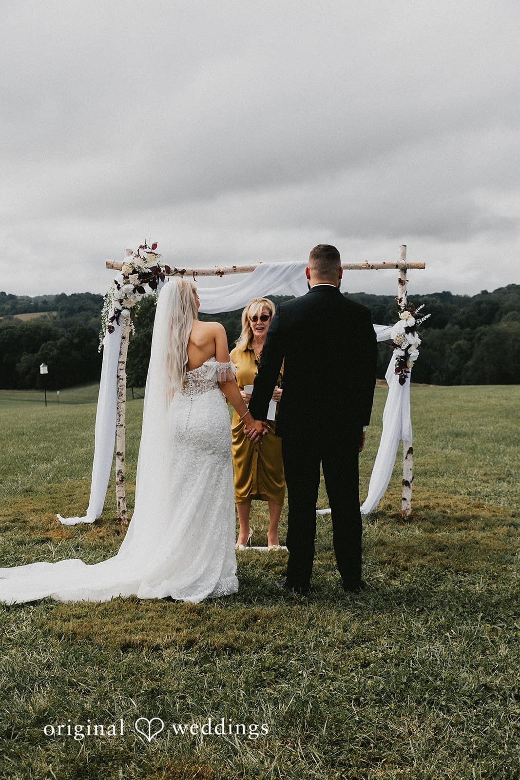 Maryland Backyard Wedding // Robyn & Stephen -