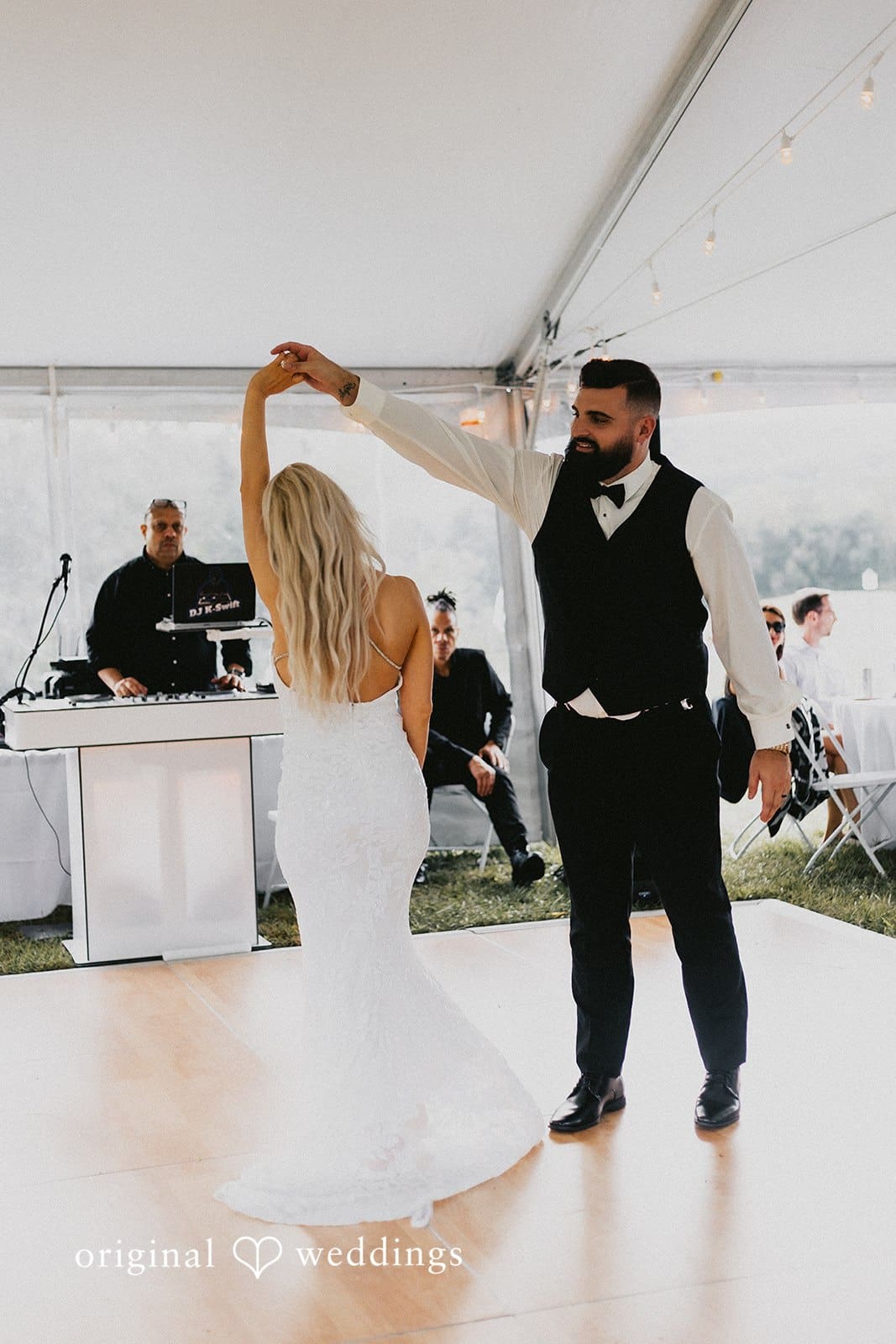 Maryland Backyard Wedding // Robyn & Stephen -