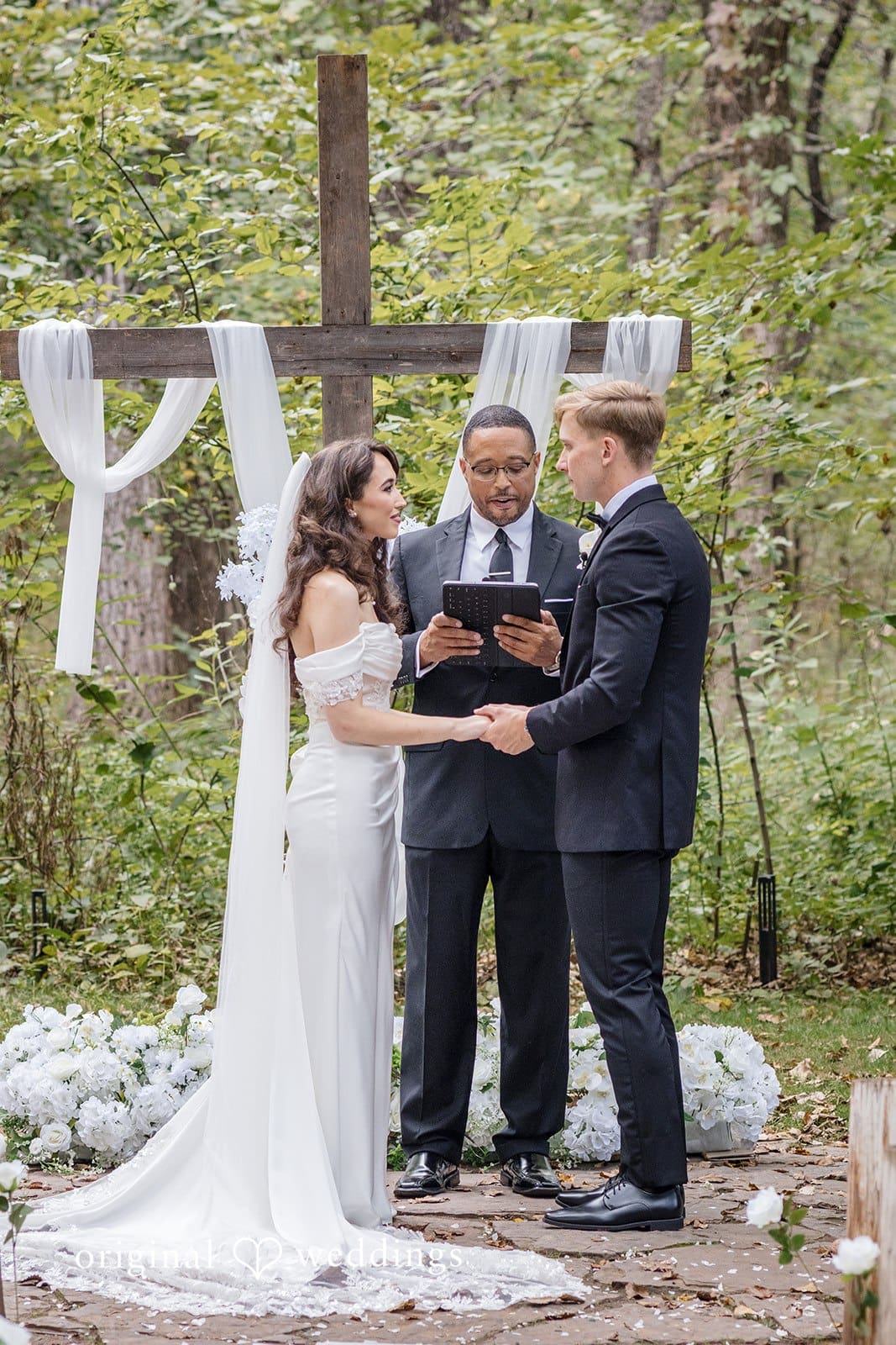 Merrick Hollow Wedding // Aylen & Liam -