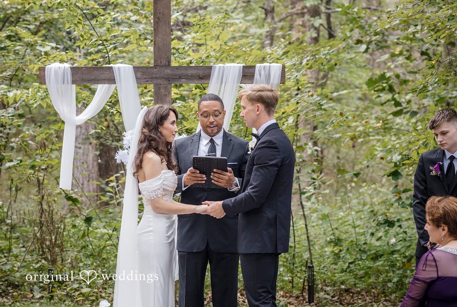 Merrick Hollow Wedding // Aylen & Liam -