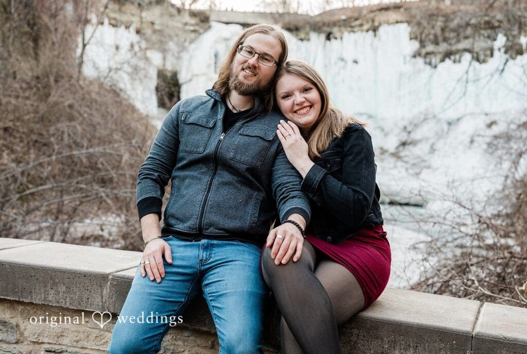 Courtney + Ross Minnehaha Falls Engagement // Courtney & Ross -