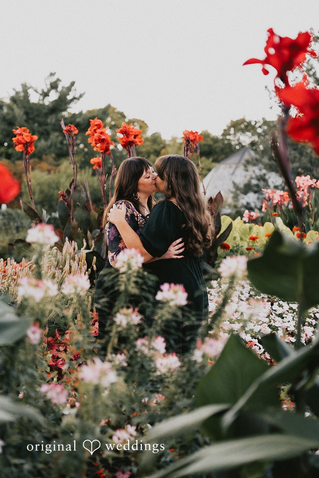 Minnesota Landscape Arboretum Engagement // Amanda & Stacia -