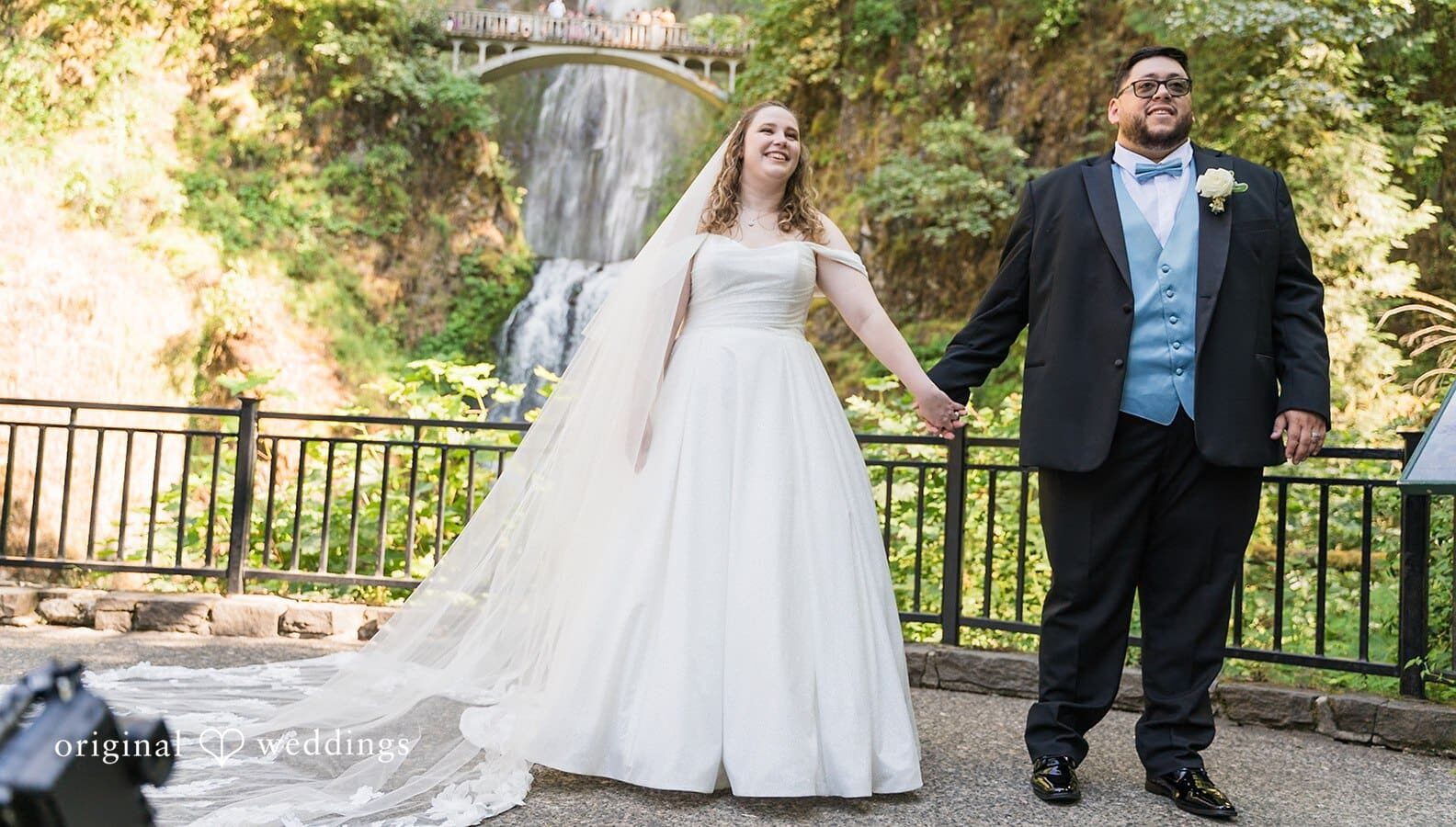 Multnomah Falls Wedding // Krystal & Jose -