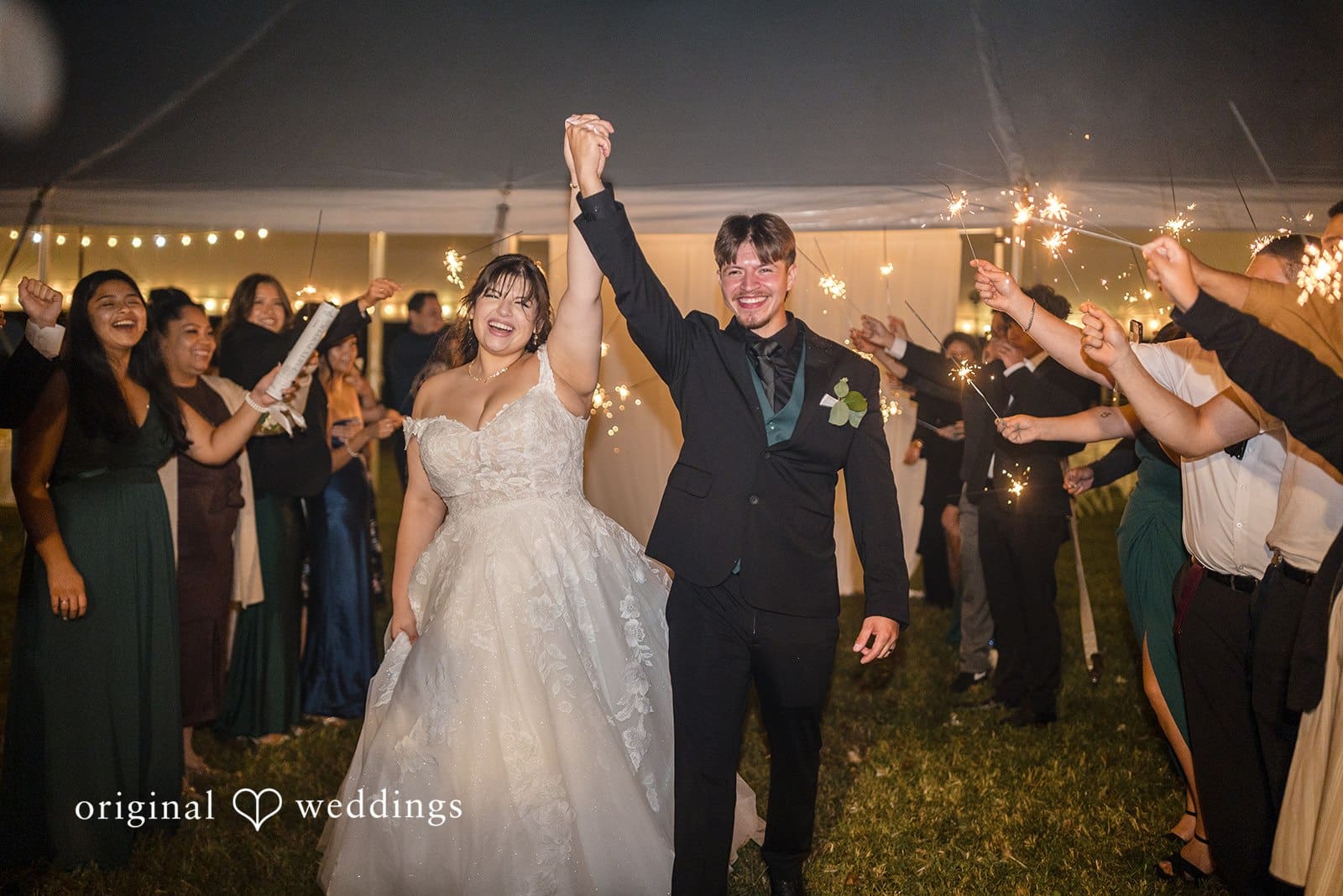 New York Backyard Wedding // Jenifer & Josue -