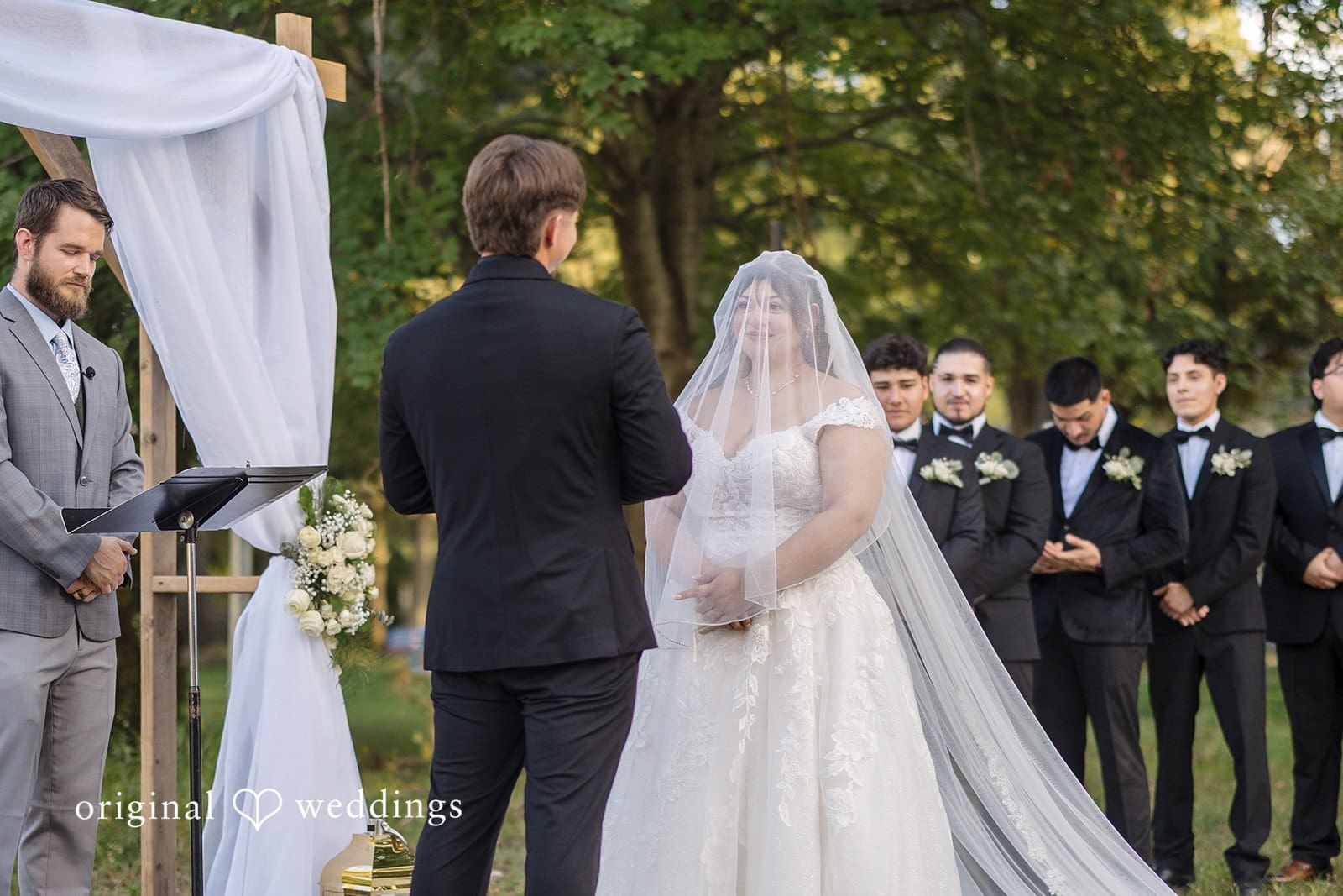New York Backyard Wedding // Jenifer & Josue -