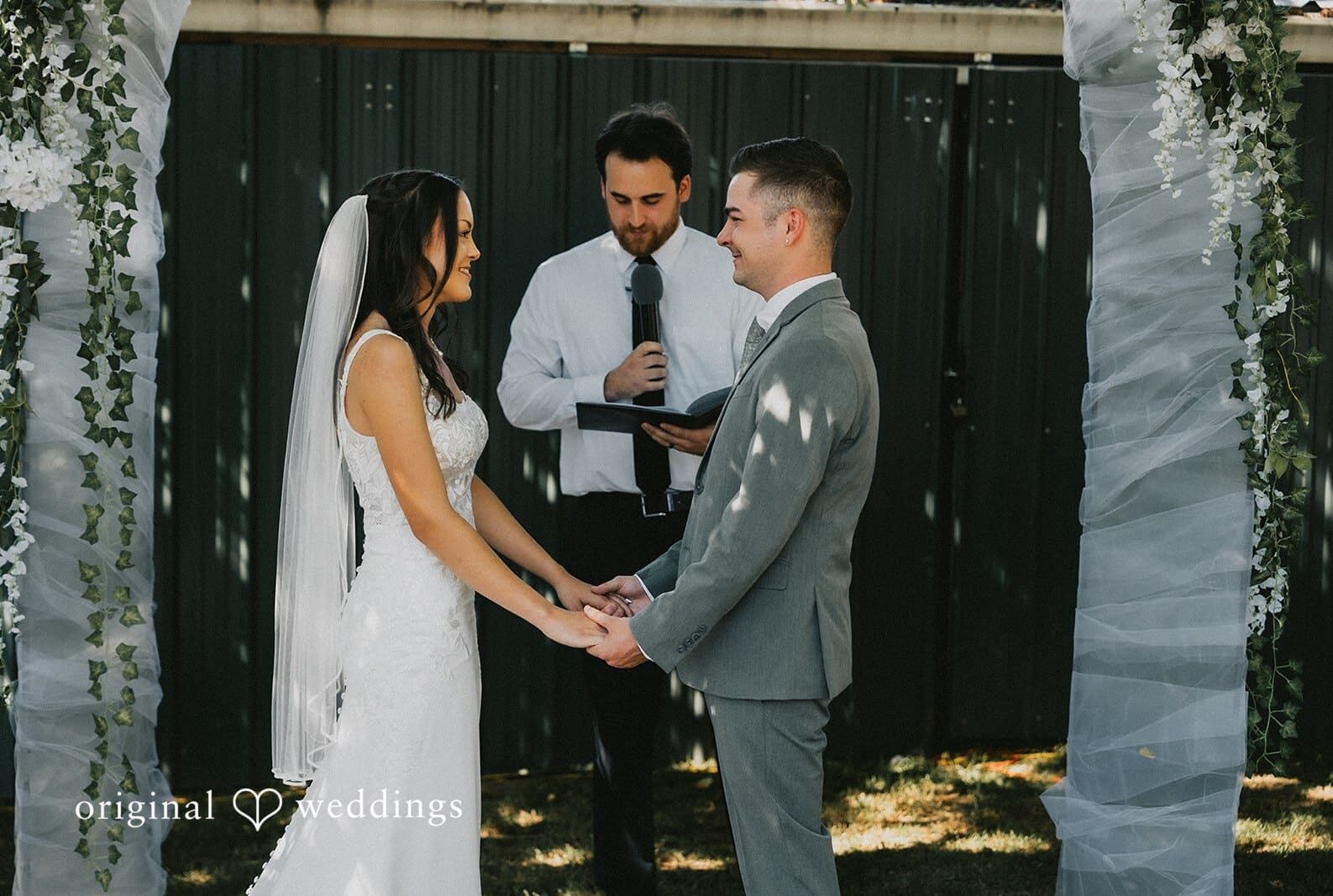 Oregon Backyard Wedding // Declan & Holly -