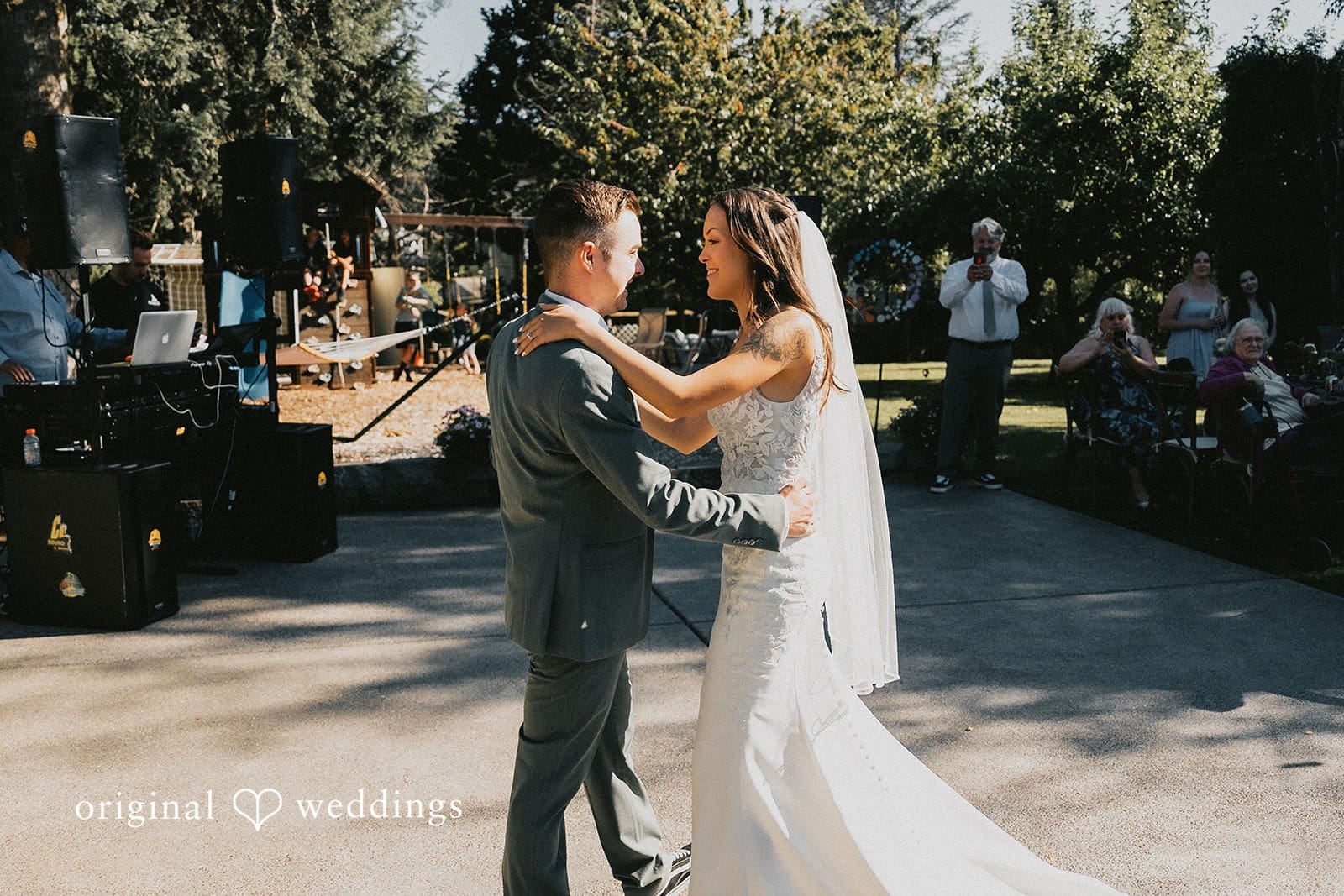 Oregon Backyard Wedding // Declan & Holly -