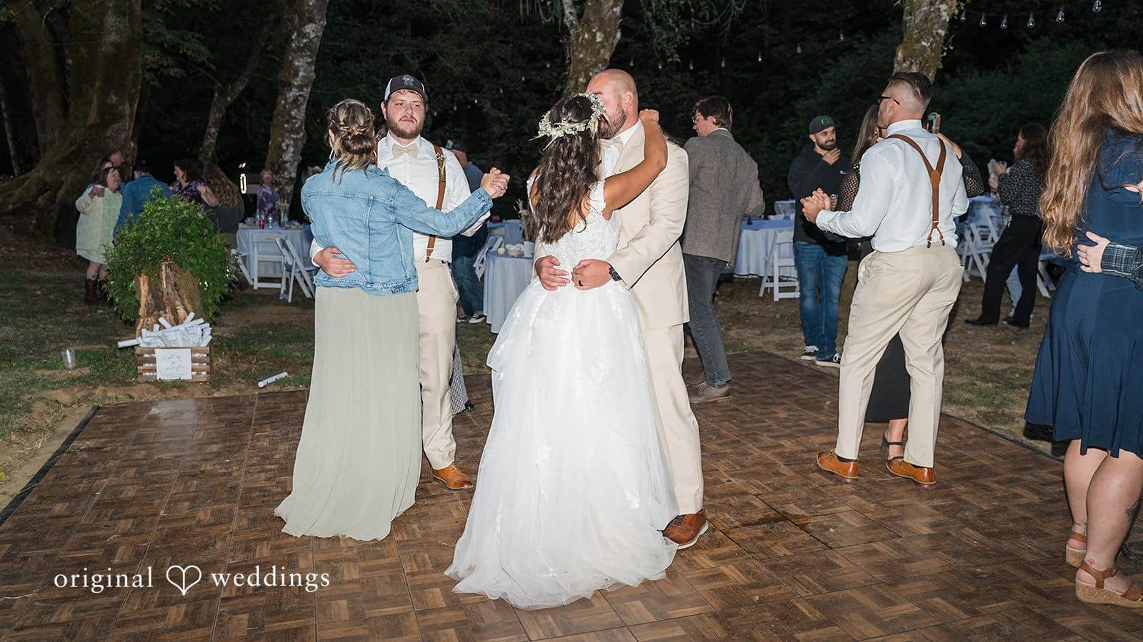 Oregon Backyard Wedding // Josie & Braden -