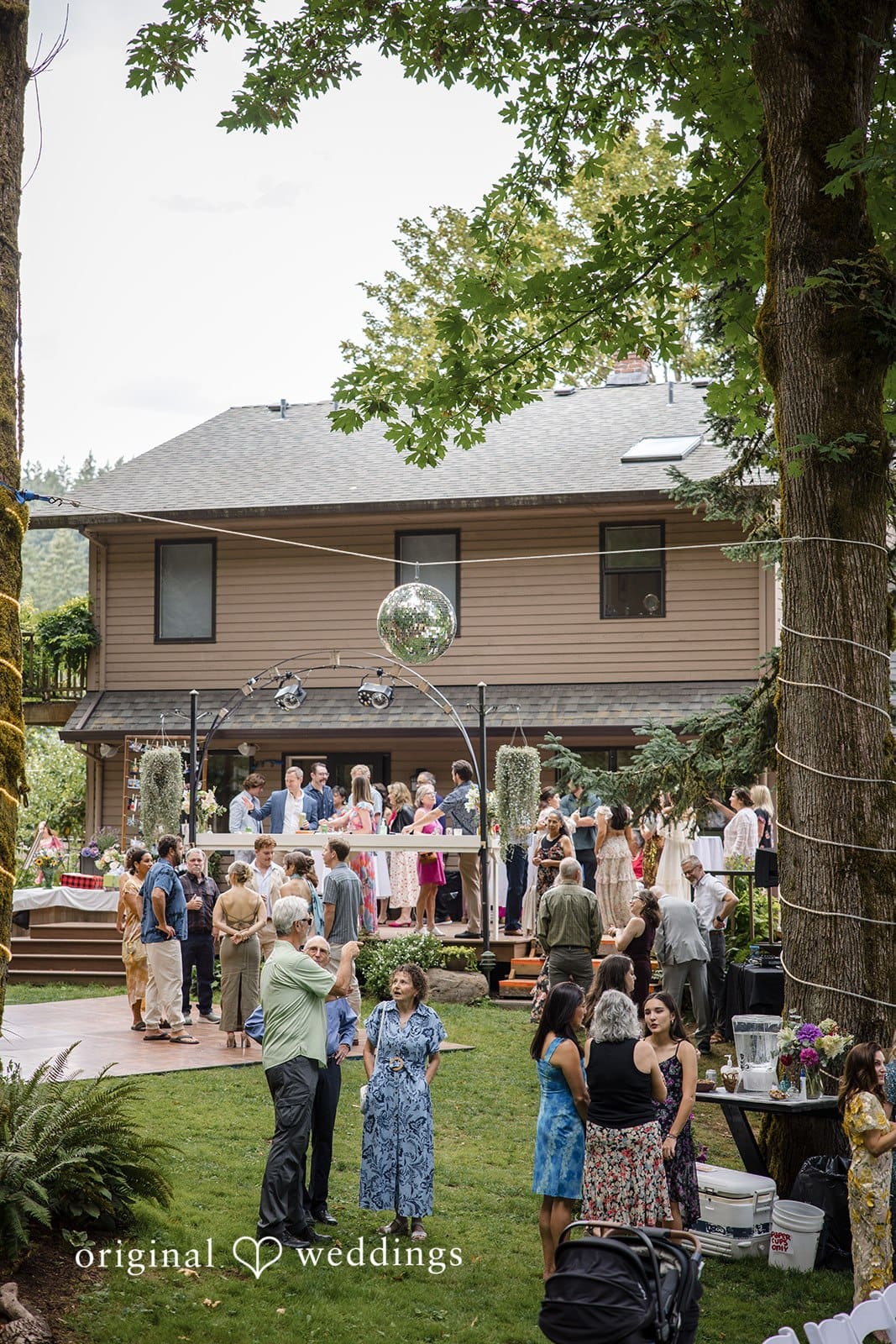 Oregon Backyard Wedding // Nicolette & Michael -