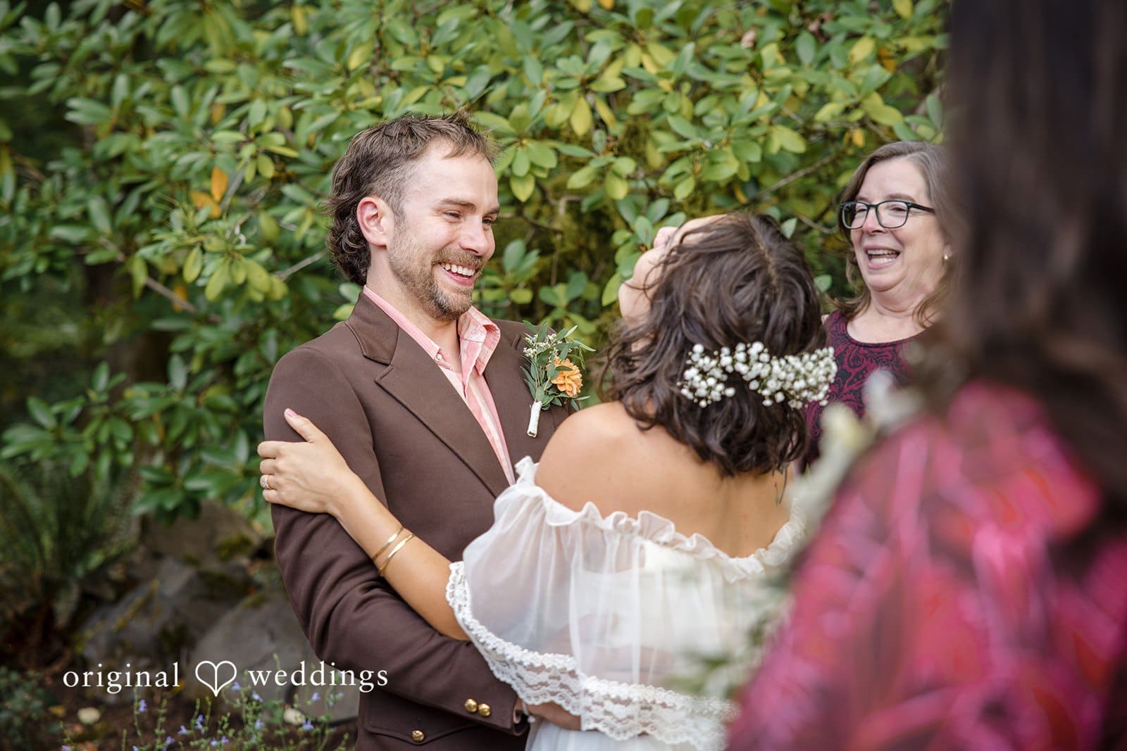 Oregon Backyard Wedding // Nicolette & Michael -