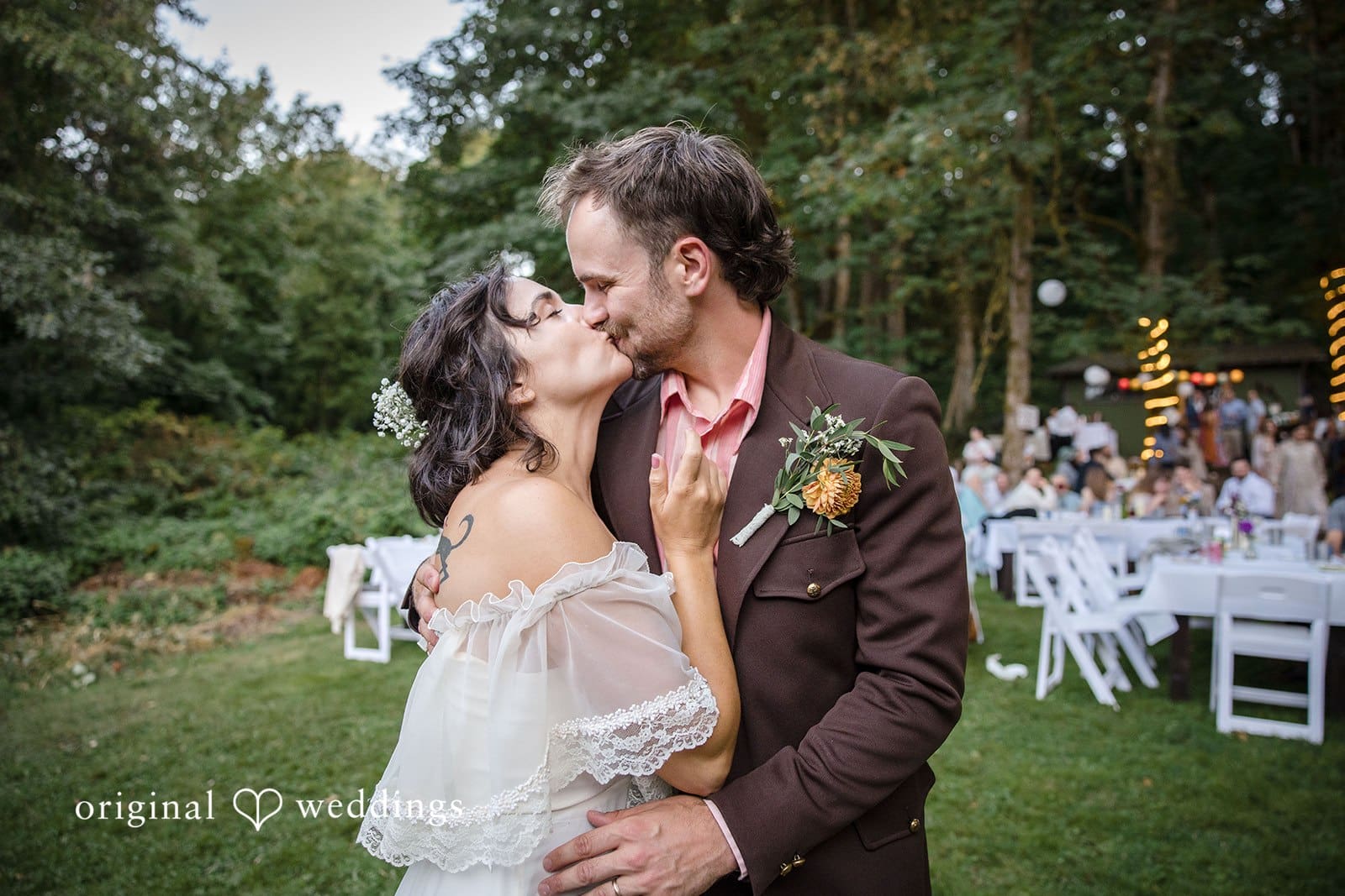 Oregon Backyard Wedding // Nicolette & Michael -