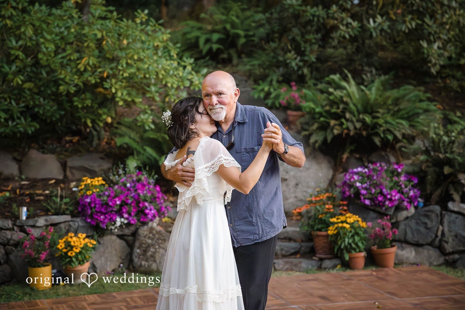 Oregon Backyard Wedding // Nicolette & Michael -