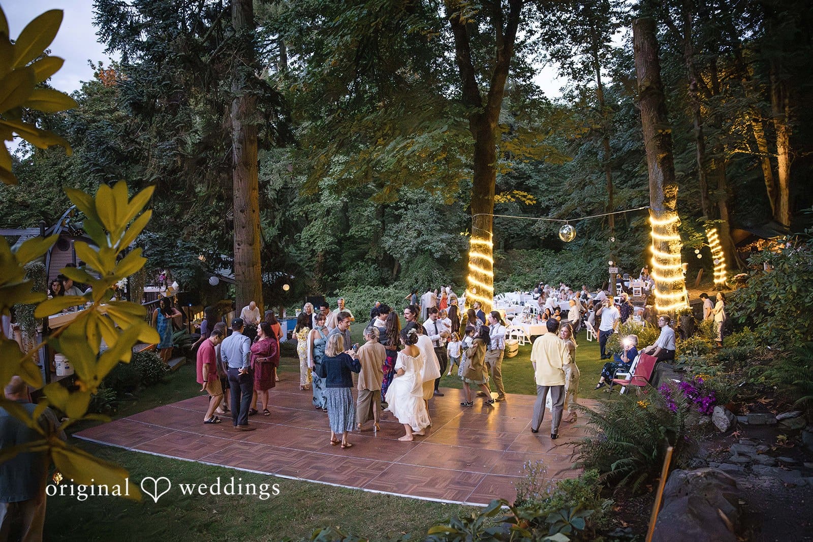 Oregon Backyard Wedding // Nicolette & Michael -
