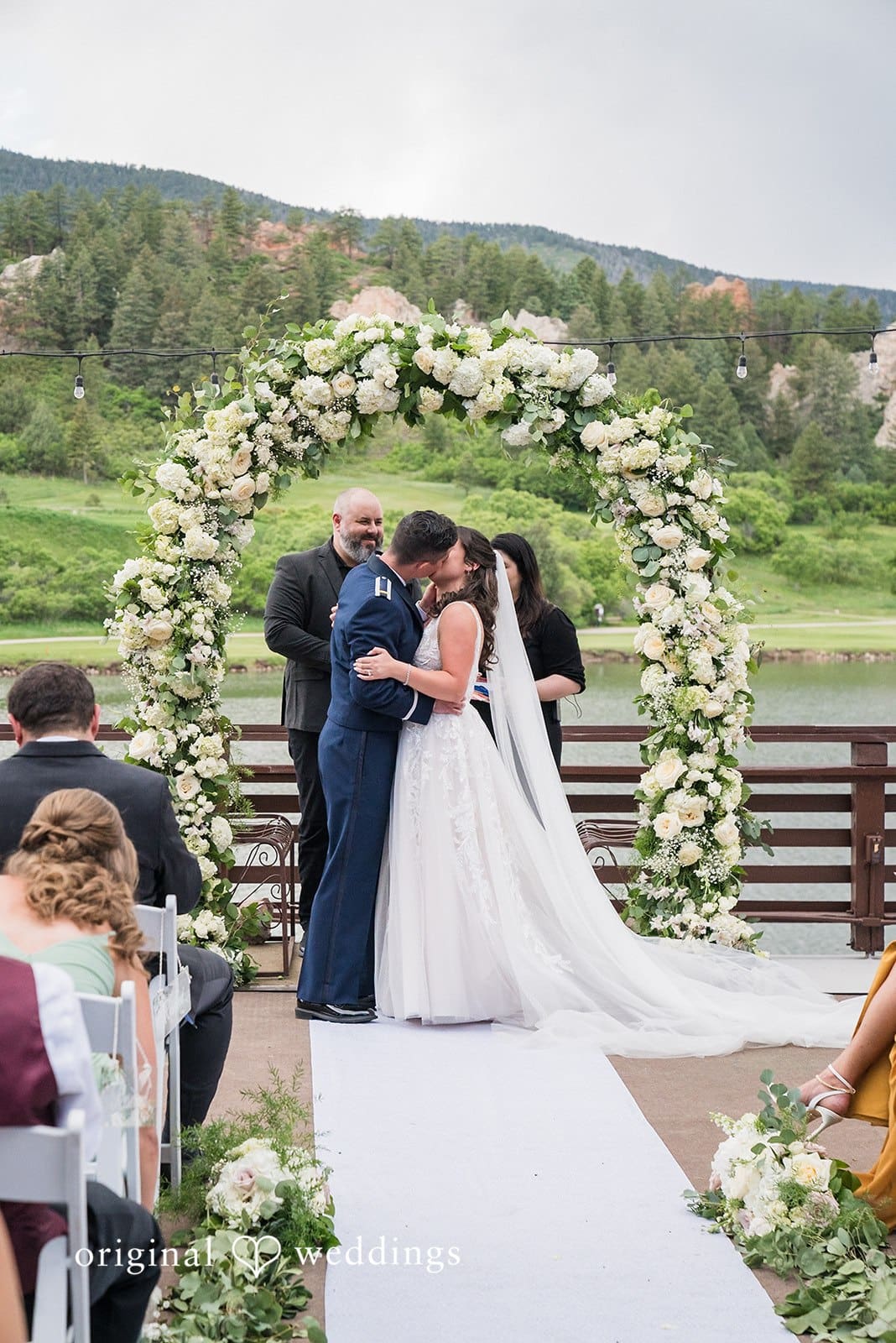 Perry Park Country Club Wedding // Victoria & Nicholas -