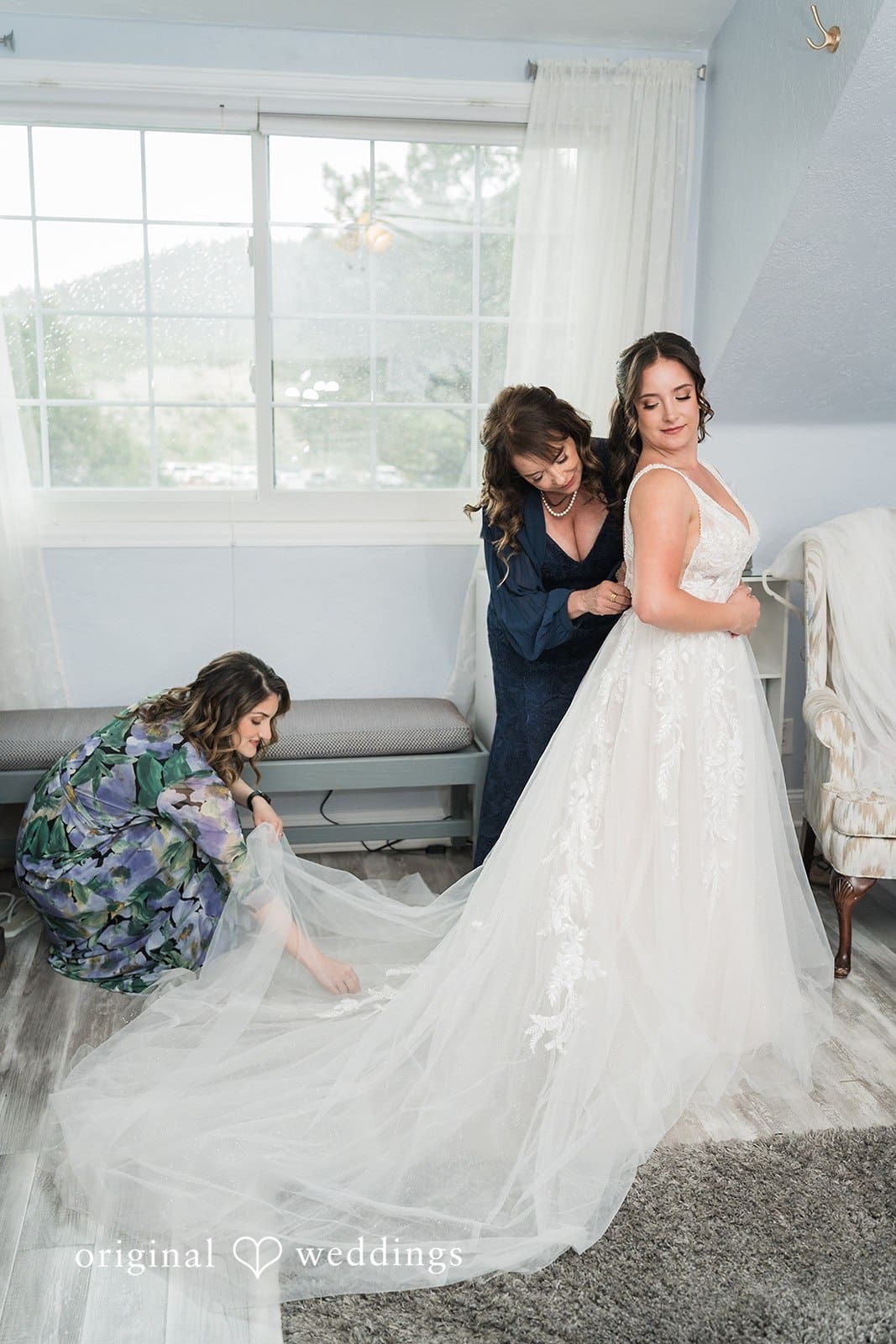 Perry Park Country Club Wedding // Victoria & Nicholas -